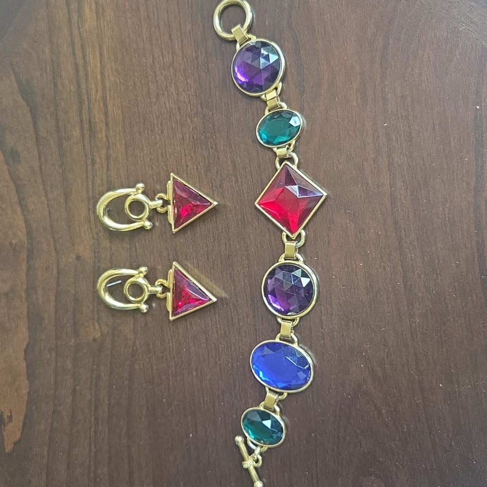 Retro 90's costume jewelry. Multi colored toggle bracelet and earrings.